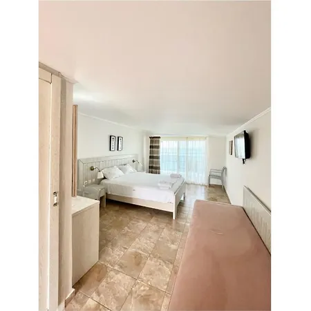 Myrto Rooms Pefkochori Exterior photo